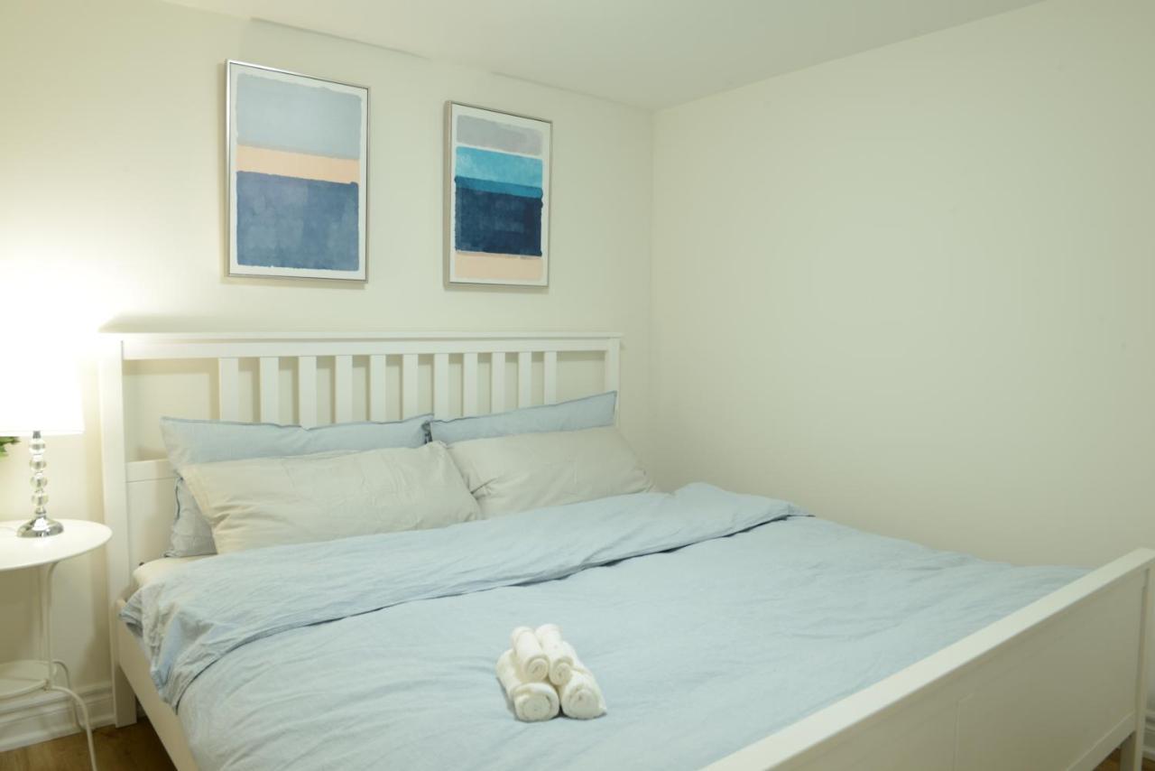 Spacious 2-Bed-Room Near Yonge & Major Mackenzie Richmond Hill Dış mekan fotoğraf