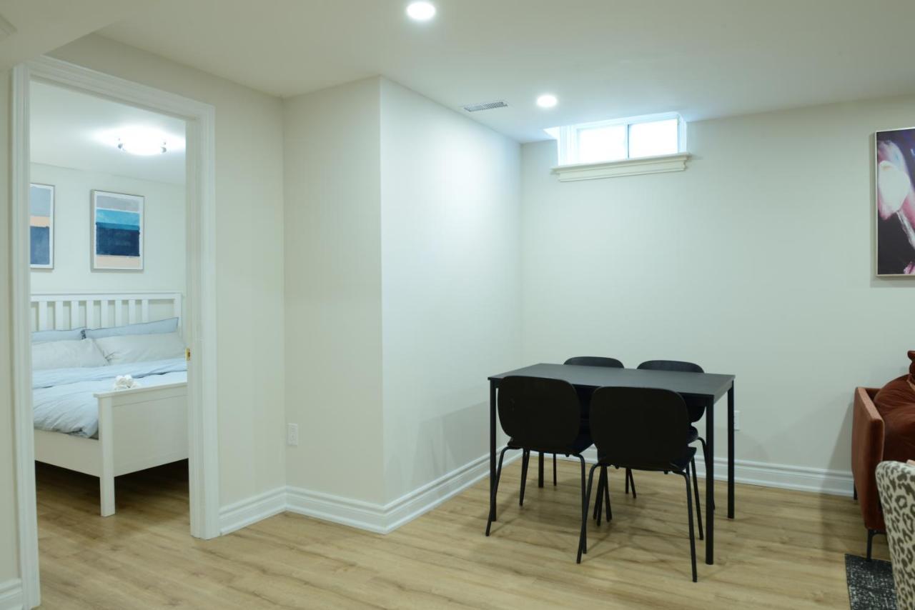 Spacious 2-Bed-Room Near Yonge & Major Mackenzie Richmond Hill Dış mekan fotoğraf